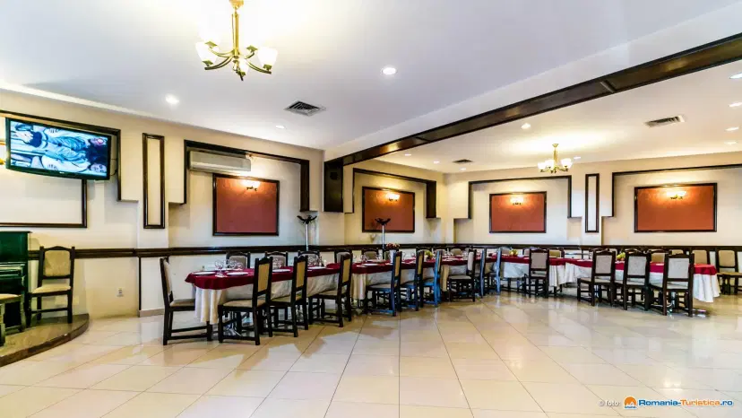 https://honeypot0.s3.amazonaws.com/1701689298956-gallery-CASA%20DOMNEASCA%20%284%29.webp