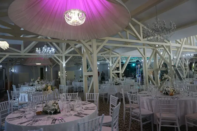 https://honeypot0.s3.amazonaws.com/1701722261263-gallery-RESTAURANT%20RODIV%20%281%29.webp