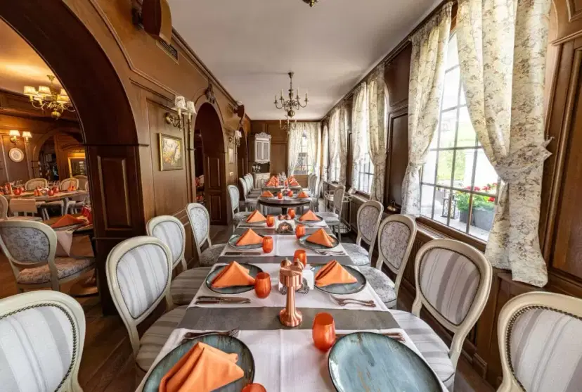 https://honeypot0.s3.amazonaws.com/1701773465666-gallery-restaurant-conac-3-1024x689.webp