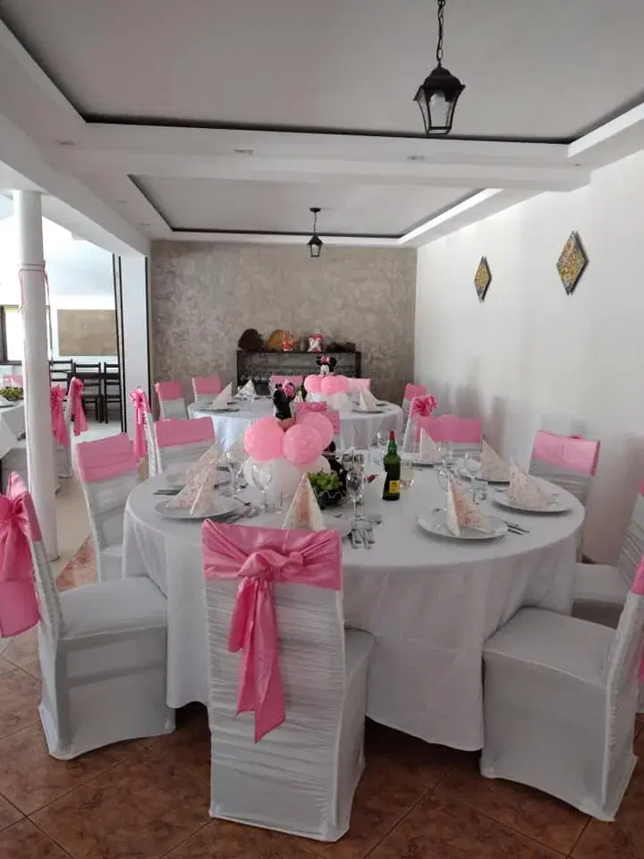 https://honeypot0.s3.amazonaws.com/1701781897999-gallery-RESTAURANT%20ALEKOO%20FIENI%20%281%29.webp