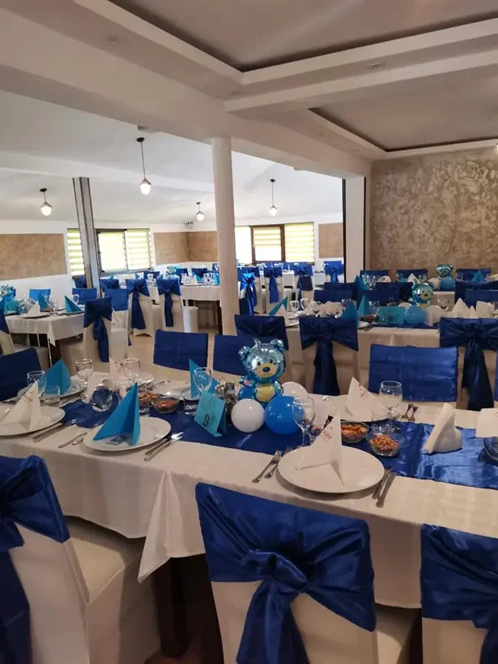 https://honeypot0.s3.amazonaws.com/1701781901830-gallery-RESTAURANT%20ALEKOO%20FIENI%20%286%29.webp