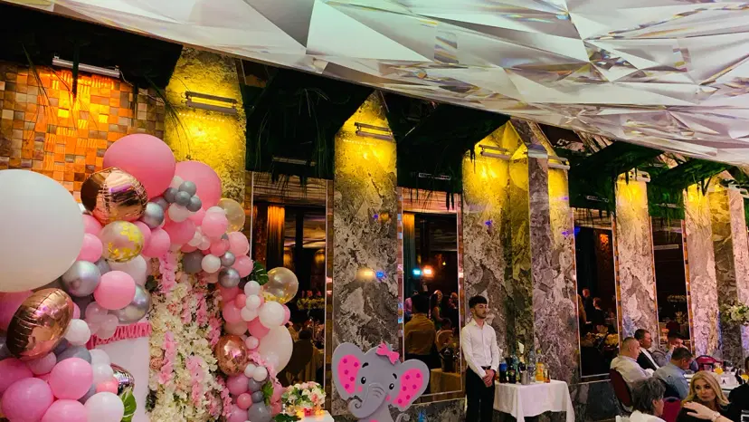 https://honeypot0.s3.amazonaws.com/1701810760311-gallery-hotel-best-salon-diamond-2019-1.webp