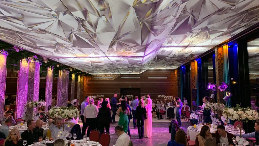 https://honeypot0.s3.amazonaws.com/1701810761123-gallery-hotel-best-salon-diamond-2019-2.webp