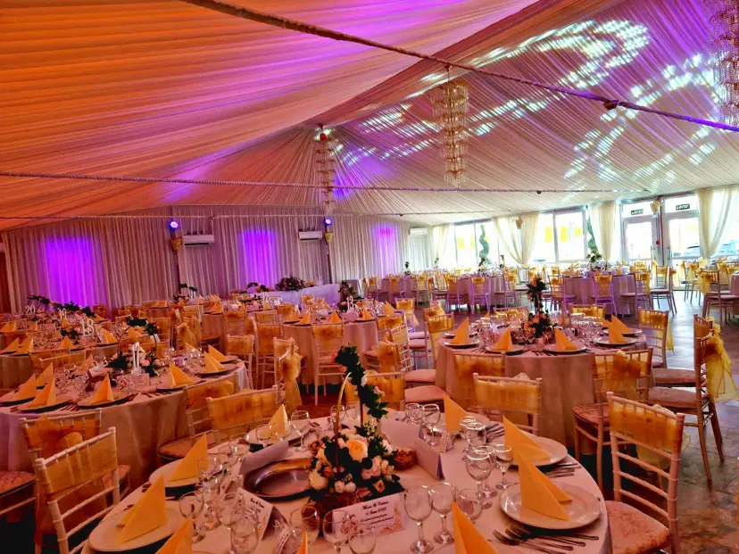 https://honeypot0.s3.amazonaws.com/1701820837083-gallery-BALLROOM-LG%20%282%29.webp