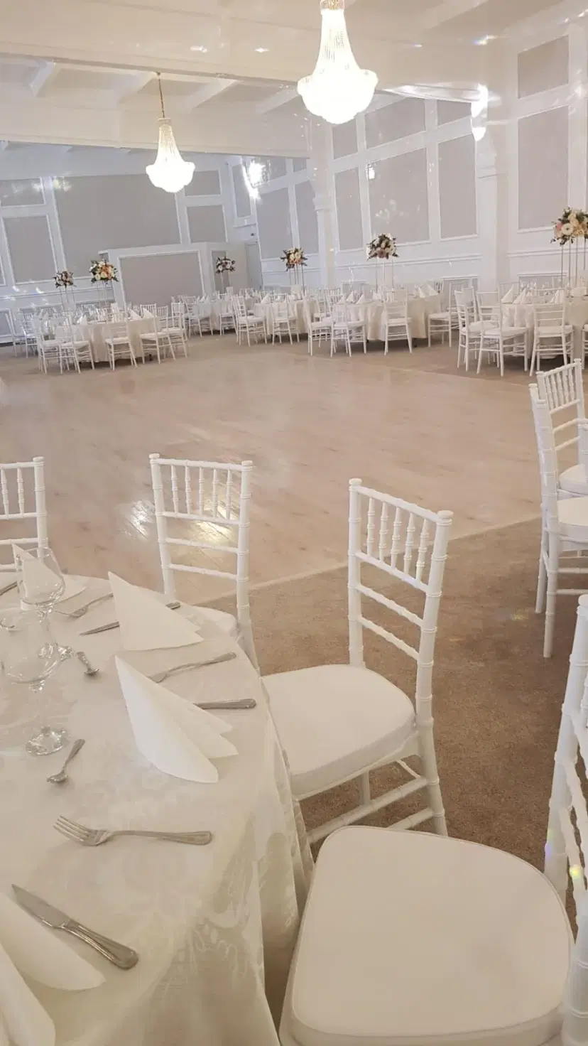 https://honeypot0.s3.amazonaws.com/1701823700818-gallery-casa-berarilor%20%284%29.webp