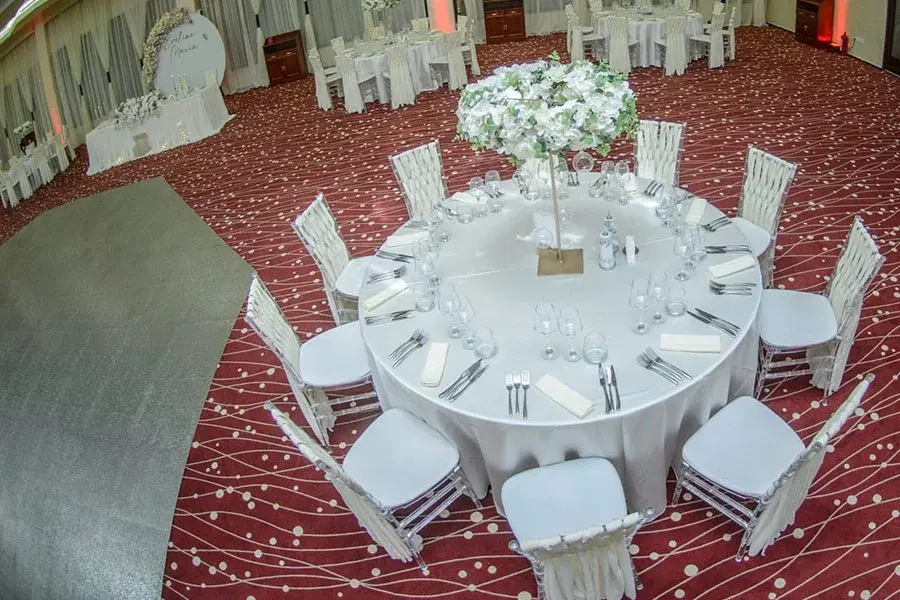 White Ballroom Ploiești