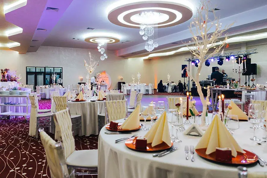 White Ballroom Ploiești