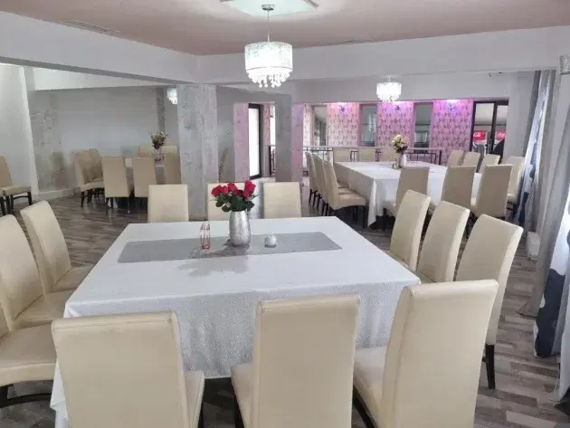 Rrestaurant Rhoa