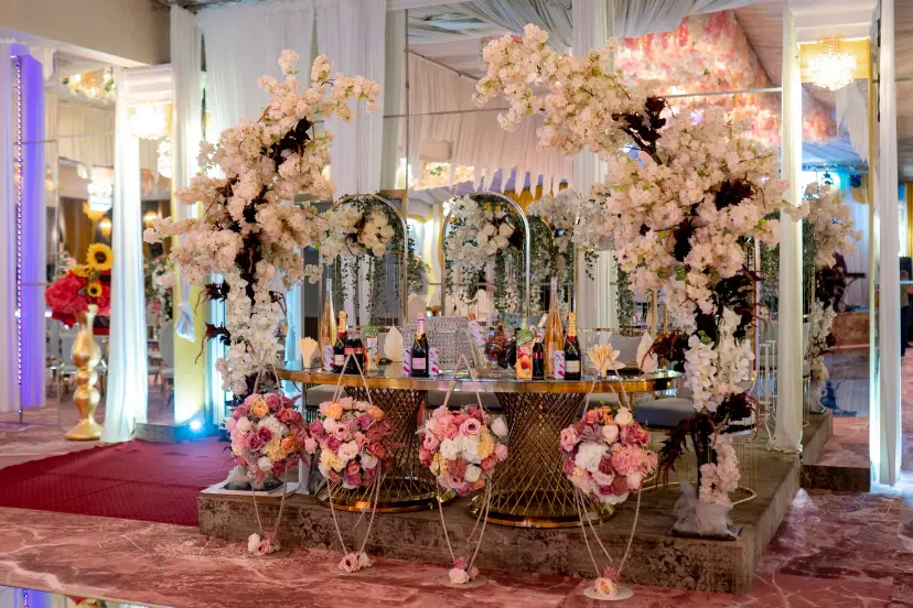 https://honeypot0.s3.amazonaws.com/1702228196554-gallery-flower%20%284%29.webp