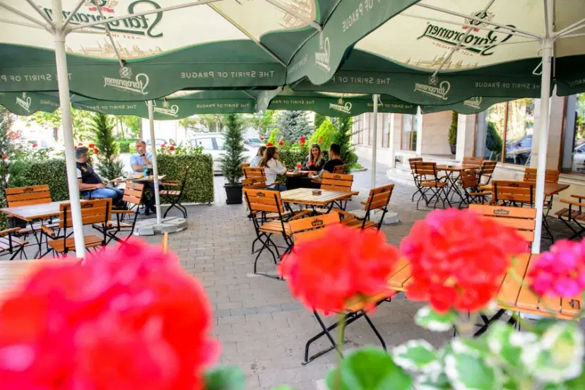 https://honeypot0.s3.amazonaws.com/1702285755255-gallery-HOTEL%20ROYAL%20CLASS%20%283%29.webp