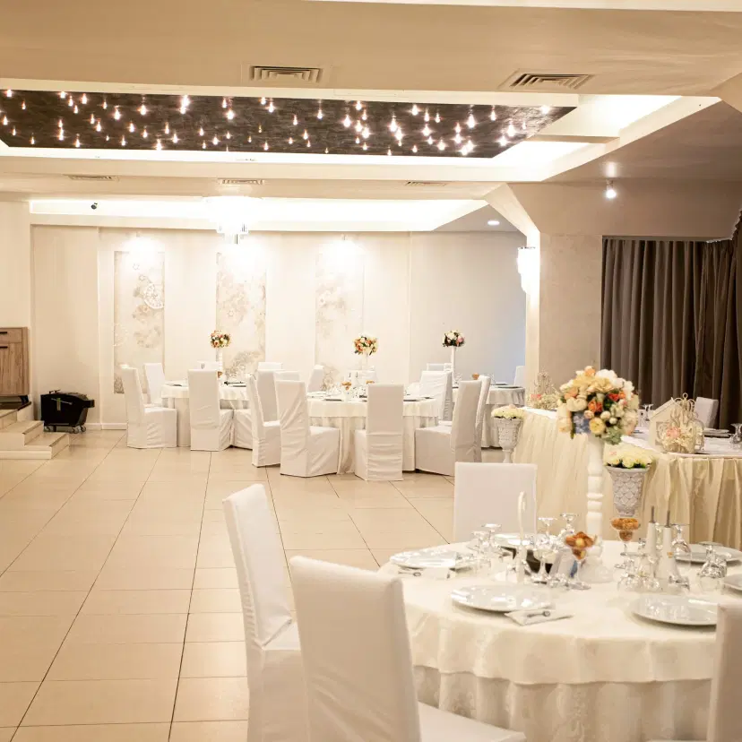 https://honeypot0.s3.amazonaws.com/1702293595530-gallery-RESTAURANT%20PERLA%20%281%29.webp
