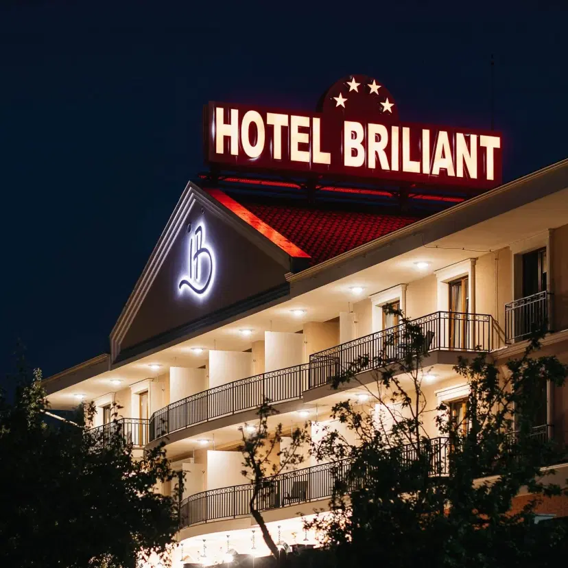 https://honeypot0.s3.amazonaws.com/1702306289327-gallery-HOTEL%20BRILIANT%20%282%29.webp