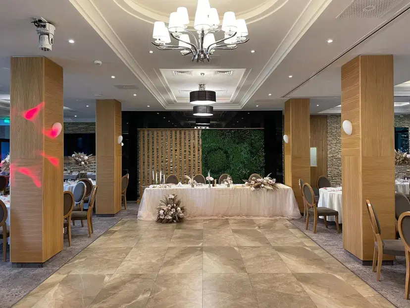 https://honeypot0.s3.amazonaws.com/1702306292867-gallery-HOTEL%20BRILIANT%20%286%29.webp
