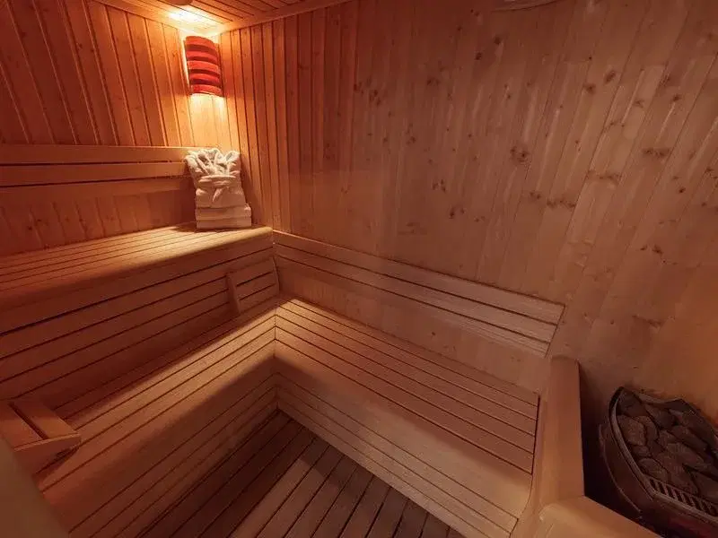 https://honeypot0.s3.amazonaws.com/1702321585983-gallery-HOTEL%20PARADIS%20%286%29.webp