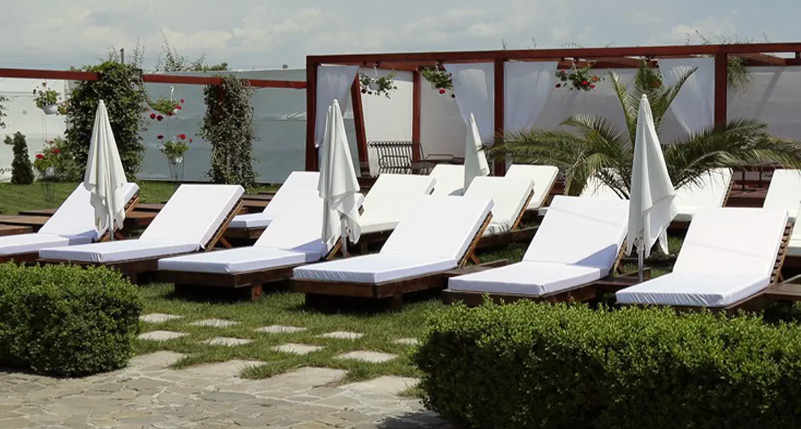 Laguna Club