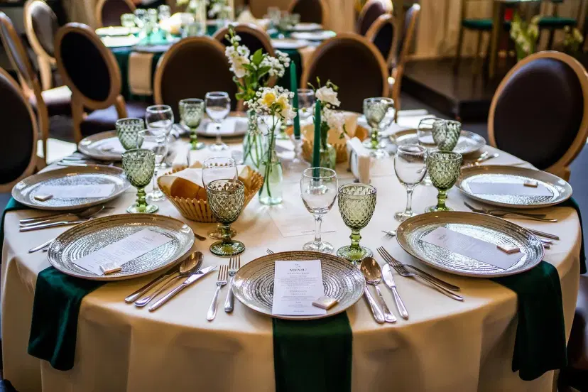 https://honeypot0.s3.amazonaws.com/1702367211908-gallery-CLUJANA%20FESTA%20%282%29.webp