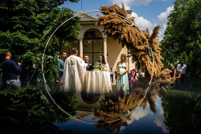 https://honeypot0.s3.amazonaws.com/1702367214543-gallery-CLUJANA%20FESTA%20%285%29.webp