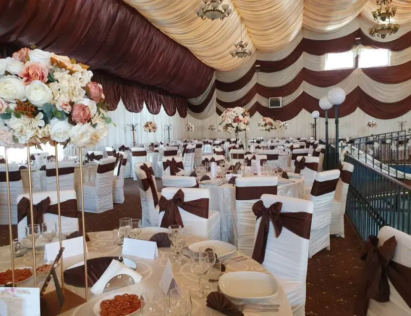 https://honeypot0.s3.amazonaws.com/1702368760512-gallery-casa-prahoveana%20%2811%29.webp