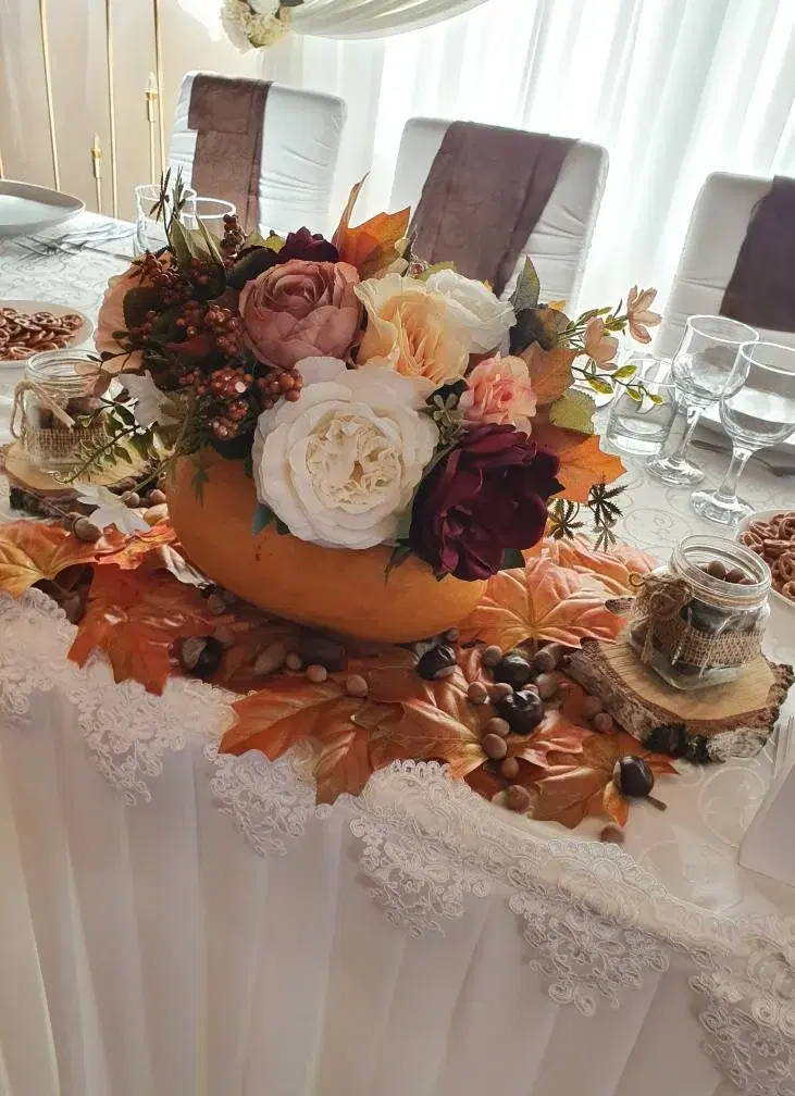 https://honeypot0.s3.amazonaws.com/1702368761231-gallery-casa-prahoveana%20%2812%29.webp
