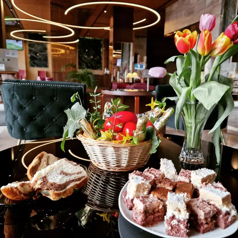 https://honeypot0.s3.amazonaws.com/1702384495420-gallery-HOTEL%20RAMADA%20CLUJ%20%289%29.webp