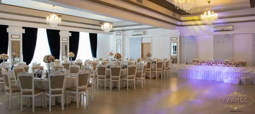 https://honeypot0.s3.amazonaws.com/1702458998525-gallery-FARMEC%20PREMIUM%20BALLROOM%20%286%29.webp