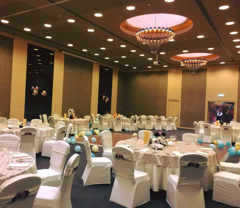 https://honeypot0.s3.amazonaws.com/1702476397558-gallery-CUPOLA%20BALLROOM%20%287%29.webp