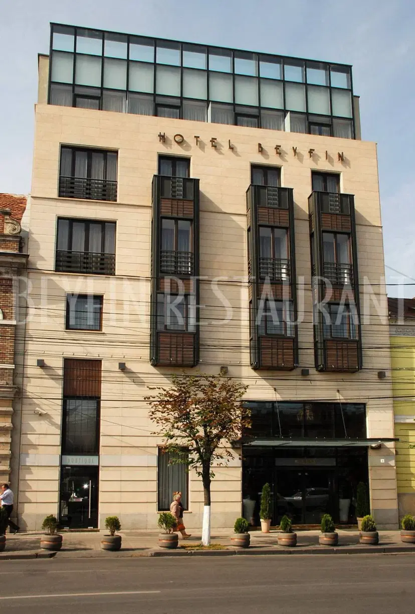https://honeypot0.s3.amazonaws.com/1702478131730-gallery-RESTAURANT%20FIRENZE%20%285%29.webp