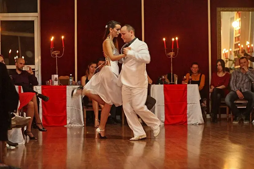 https://honeypot0.s3.amazonaws.com/1702486615387-gallery-HOTEL%20MELODY%20%283%29.webp