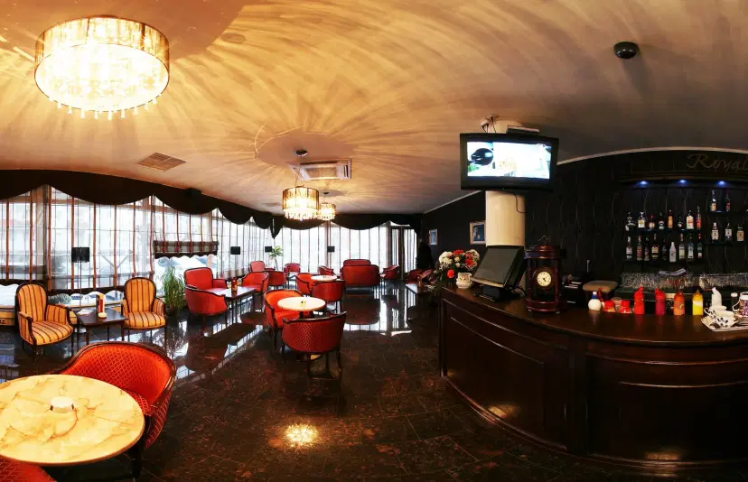 https://honeypot0.s3.amazonaws.com/1702498785259-gallery-HOTEL%20PREMIER%20%282%29.webp