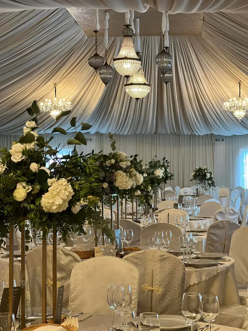 https://honeypot0.s3.amazonaws.com/1702537742646-gallery-VINNYS%20EVENTS%20%283%29.webp