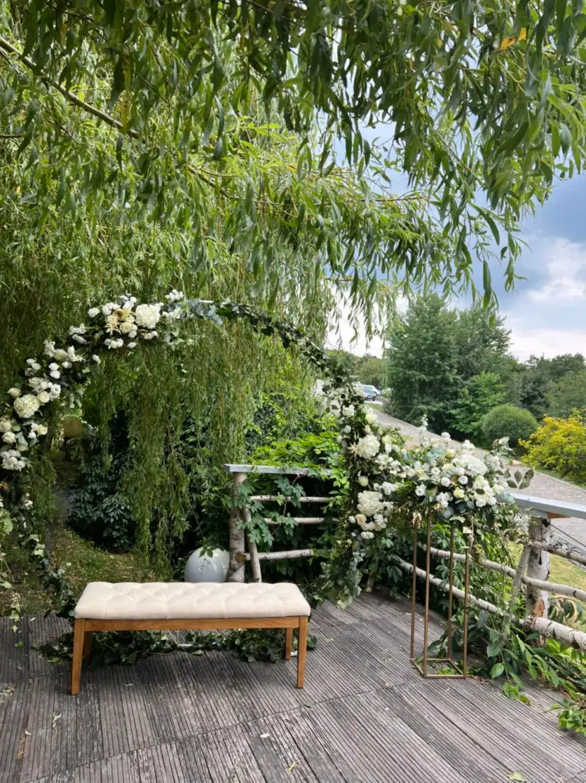 https://honeypot0.s3.amazonaws.com/1702537744538-gallery-VINNYS%20EVENTS%20%285%29.webp