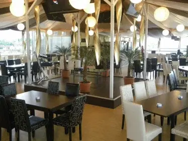 https://honeypot0.s3.amazonaws.com/1702542575120-gallery-RESTAURANT%20HAVANA%20%284%29.webp