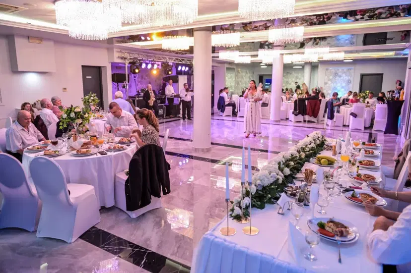 https://honeypot0.s3.amazonaws.com/1702549125935-gallery-GRAND%20MASTER%20HOTEL%20%283%29.webp
