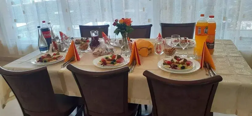 https://honeypot0.s3.amazonaws.com/1702557430884-gallery-BRASERIE%20HUEDIN%20%283%29.webp