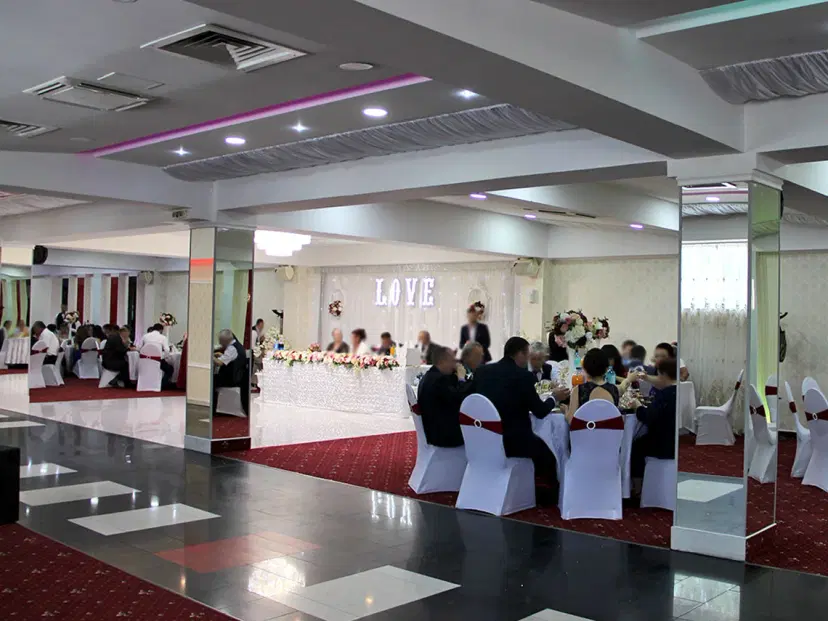 https://honeypot0.s3.amazonaws.com/1702559590434-gallery-RESTAURANT%20CARIBIC%20%284%29.webp
