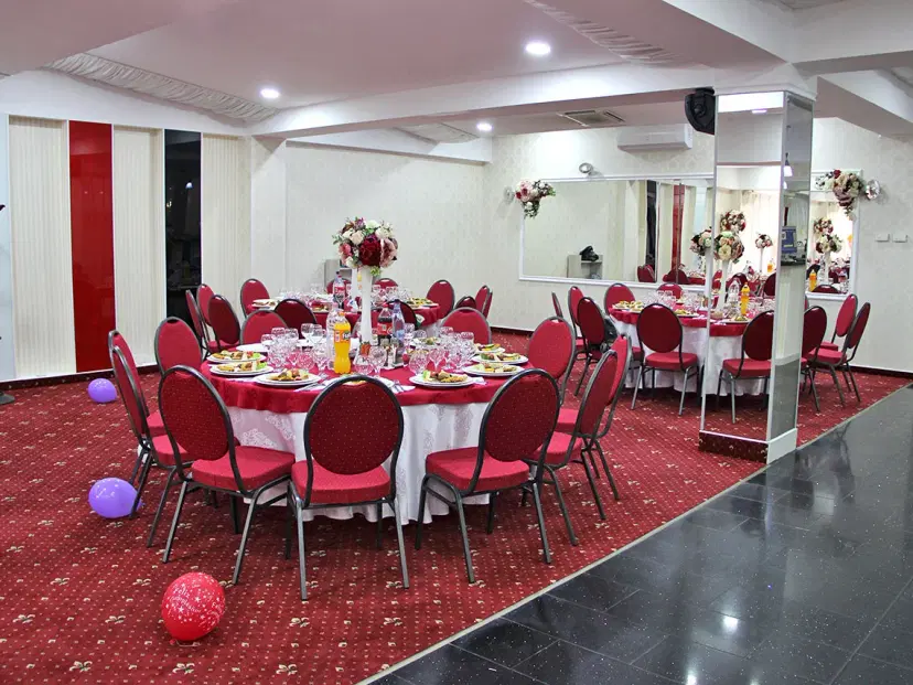https://honeypot0.s3.amazonaws.com/1702559591410-gallery-RESTAURANT%20CARIBIC%20%285%29.webp