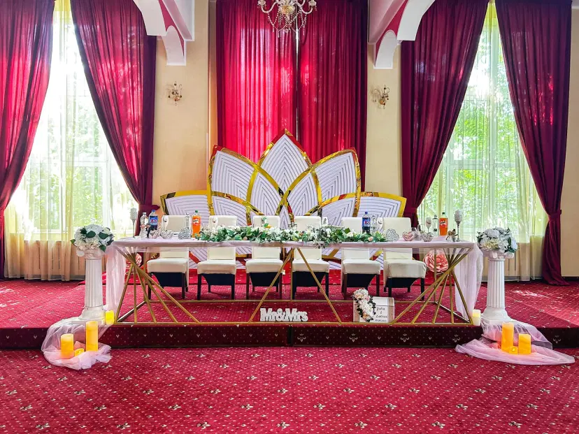 https://honeypot0.s3.amazonaws.com/1702560020232-gallery-RESTAURANT%20BITI%20%283%29.webp