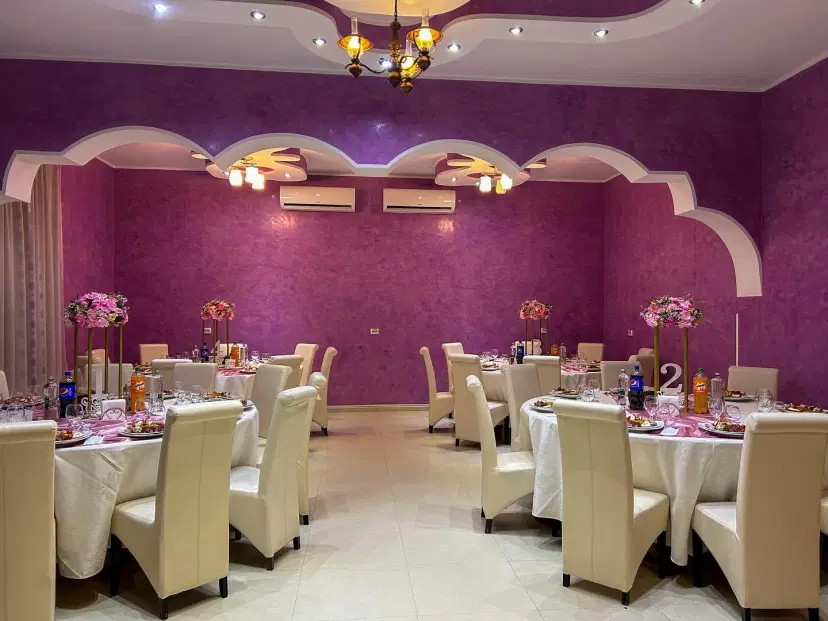 https://honeypot0.s3.amazonaws.com/1702560023119-gallery-RESTAURANT%20BITI%20%286%29.webp