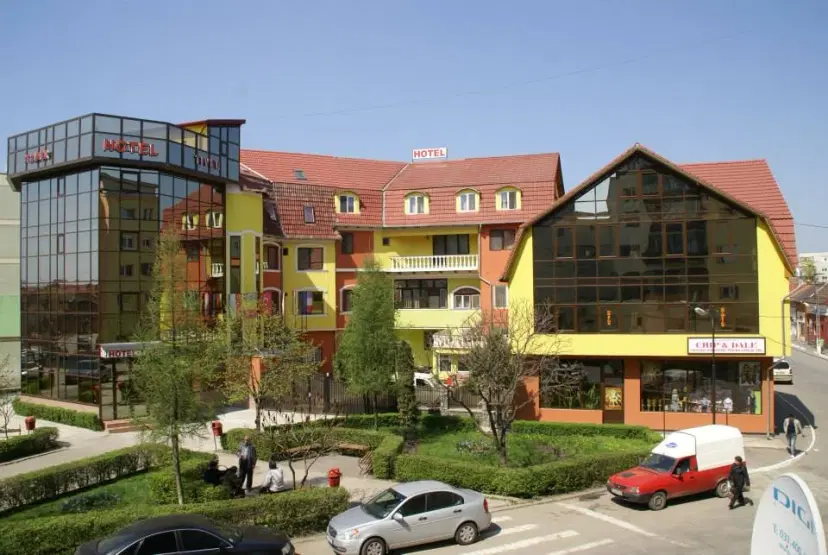 https://honeypot0.s3.amazonaws.com/1702629330824-gallery-HOTEL%20TIVER%20%281%29.webp