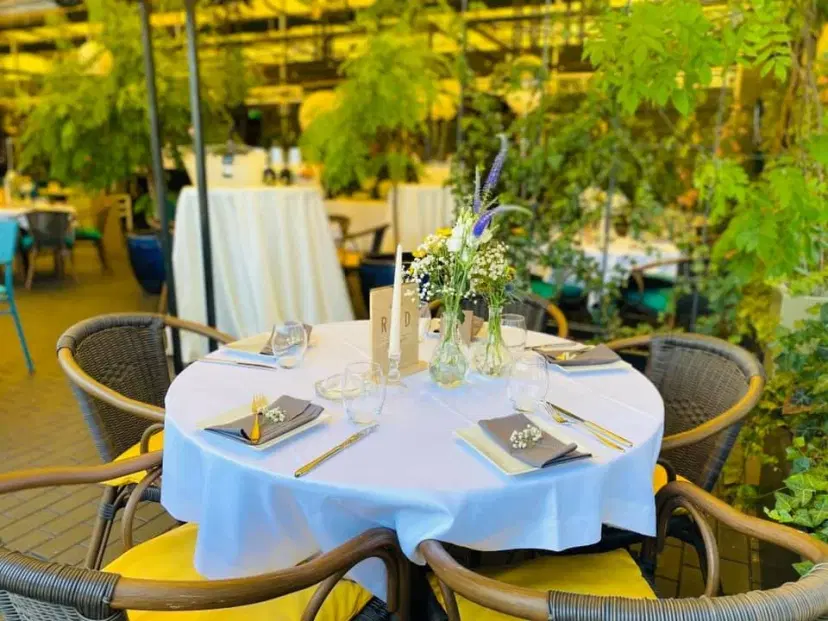 https://honeypot0.s3.amazonaws.com/1702630317665-gallery-RESTAURANT%20ROD%20%282%29.webp