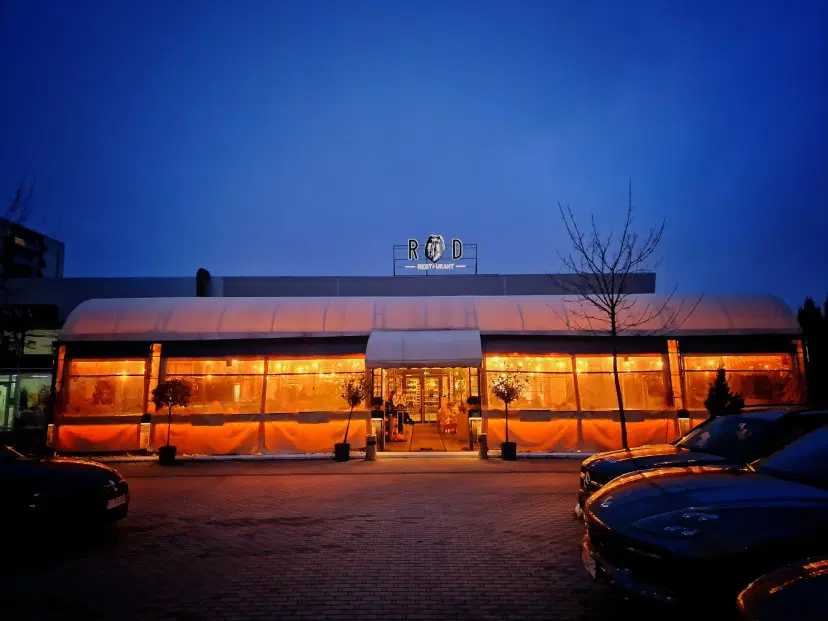 https://honeypot0.s3.amazonaws.com/1702630320743-gallery-RESTAURANT%20ROD%20%286%29.webp