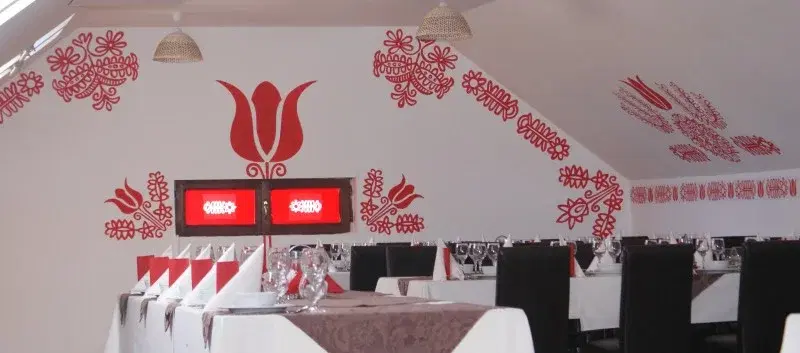 https://honeypot0.s3.amazonaws.com/1702640454157-gallery-RESTAURANT%20MIKO%20%282%29.webp