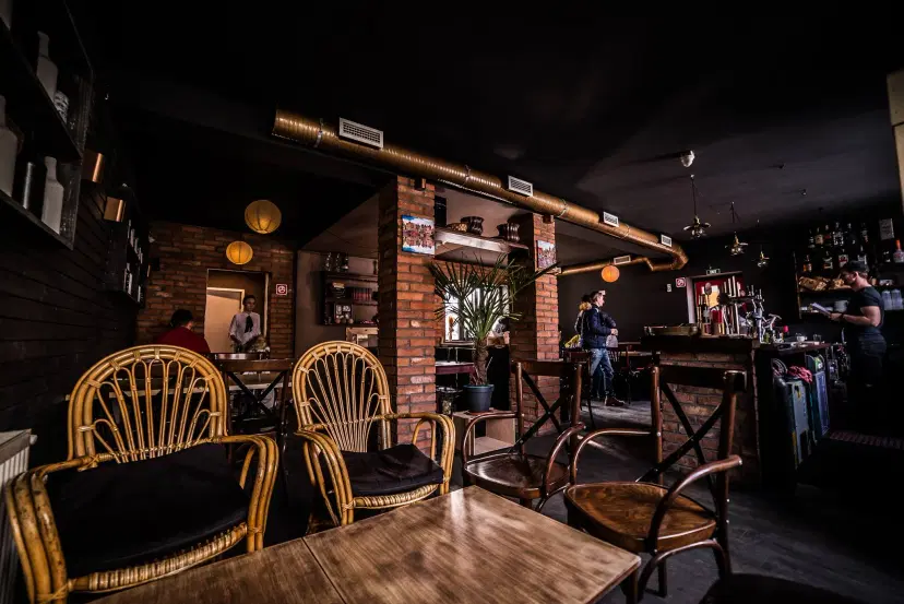 https://honeypot0.s3.amazonaws.com/1702642803268-gallery-RESTAURANT%20STORE%20%286%29.webp