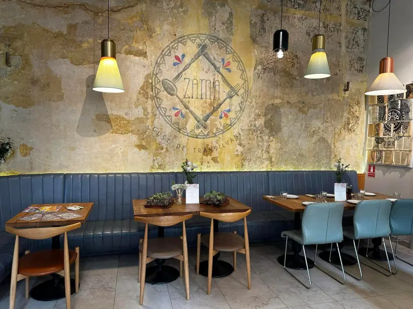 https://honeypot0.s3.amazonaws.com/1702656181072-gallery-RESTAURANT%20ZAMA%20%285%29.webp