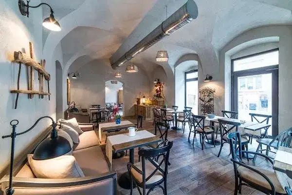 https://honeypot0.s3.amazonaws.com/1702709906683-gallery-MUURA%20STEAKHOUSE%20%287%29.webp