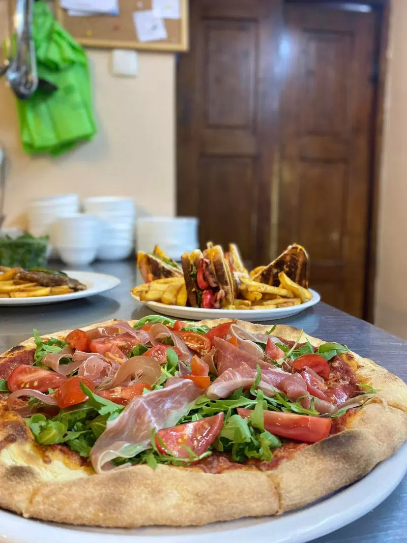 https://honeypot0.s3.amazonaws.com/1702715419673-gallery-LUNA%20BISTRO%20AND%20PIZZA%20%282%29.webp