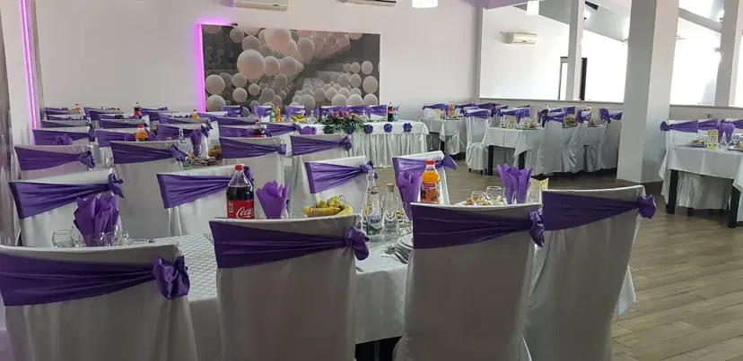 https://honeypot0.s3.amazonaws.com/1703147118420-gallery-RESTAURANT%20ZORILE%20%283%29.webp