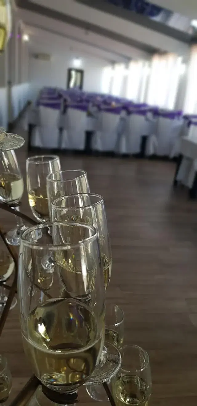 https://honeypot0.s3.amazonaws.com/1703147119099-gallery-RESTAURANT%20ZORILE%20%284%29.webp