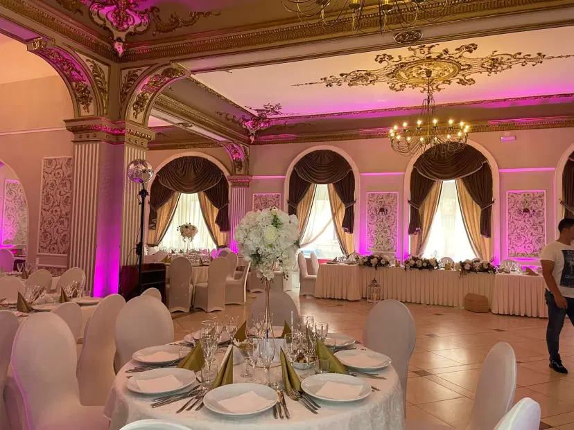 https://honeypot0.s3.amazonaws.com/1703150175574-gallery-RESTAURANT%20DACIA%20%20%286%29.webp