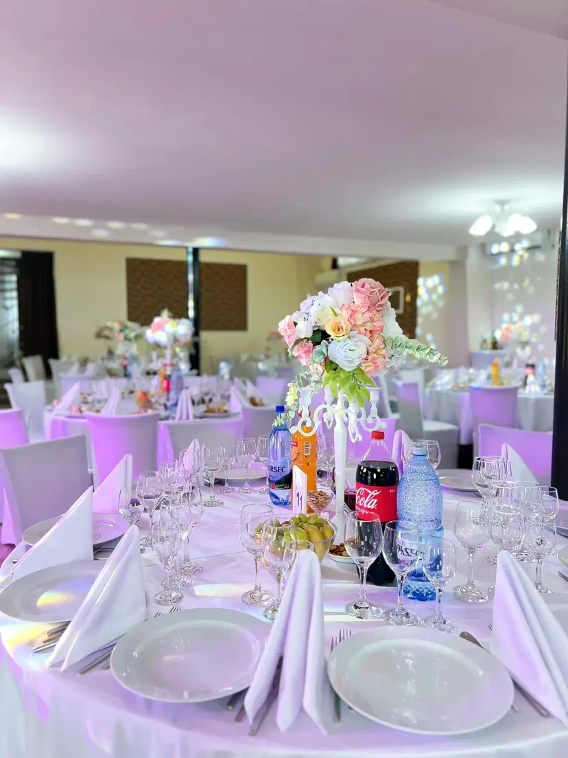 https://honeypot0.s3.amazonaws.com/1703152851621-gallery-RESTAURANT%20GIULIA%20%20%288%29.webp
